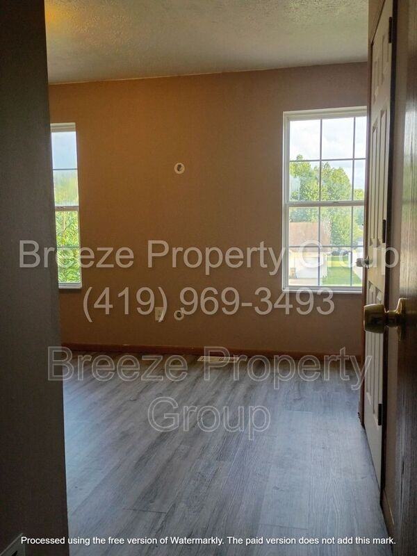 2816 Benford Ln - Photo 4 of 9
