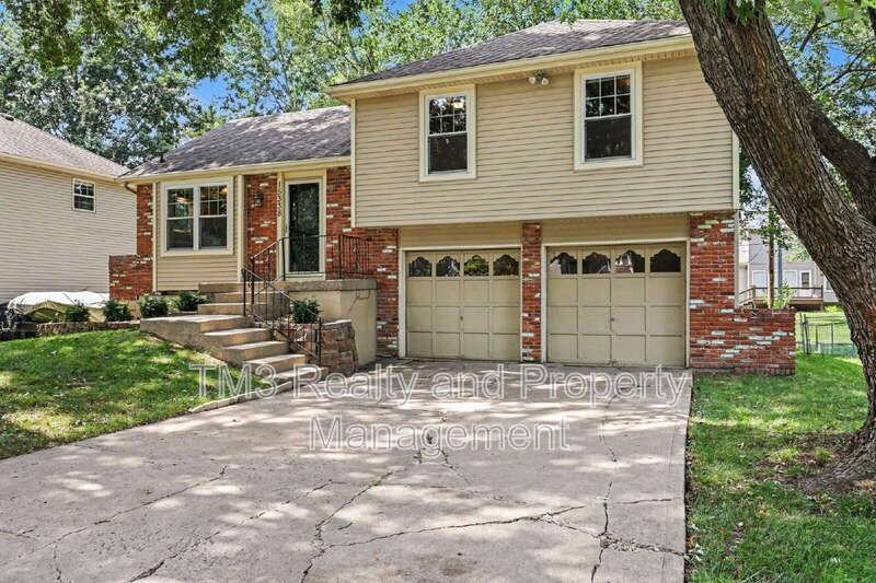 15338 S Summertree Ln - Photo 3 of 26