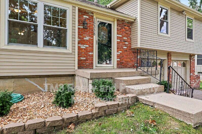 15338 S Summertree Ln - Photo 4 of 26