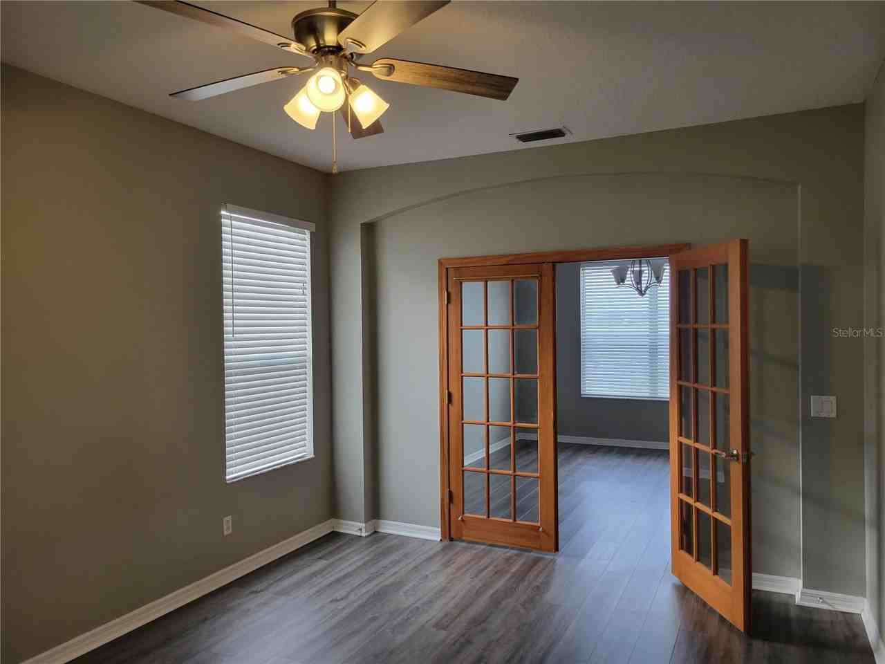 7215 Colonial Lake Dr - Photo 6 of 26