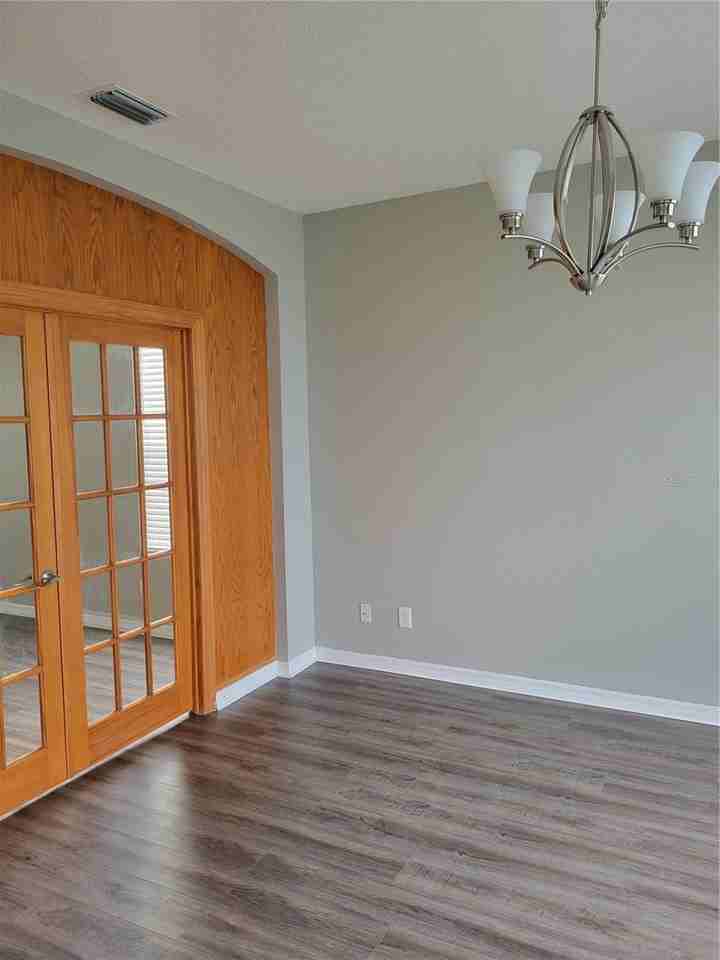 7215 Colonial Lake Dr - Photo 7 of 26