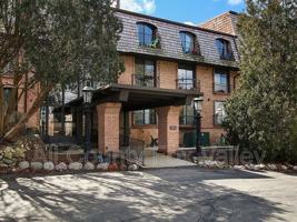 featured image of 600 W Russell St #306