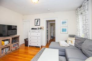 featured image of 33 Walbridge St #3