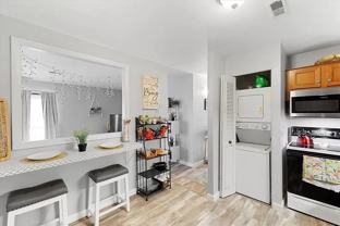 221 Oak St #5-33 - Photo 1 of 1