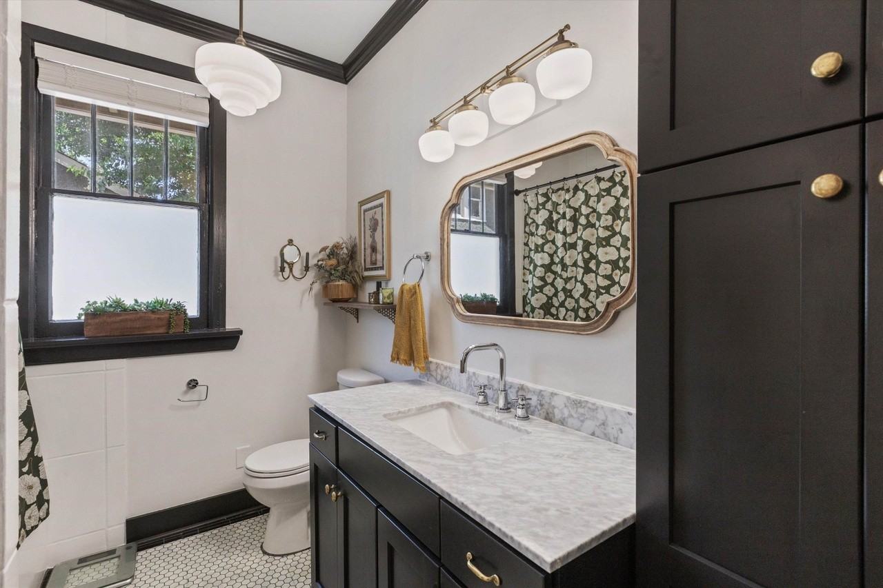 1318 Goodbar Ave - Photo 4 of 21