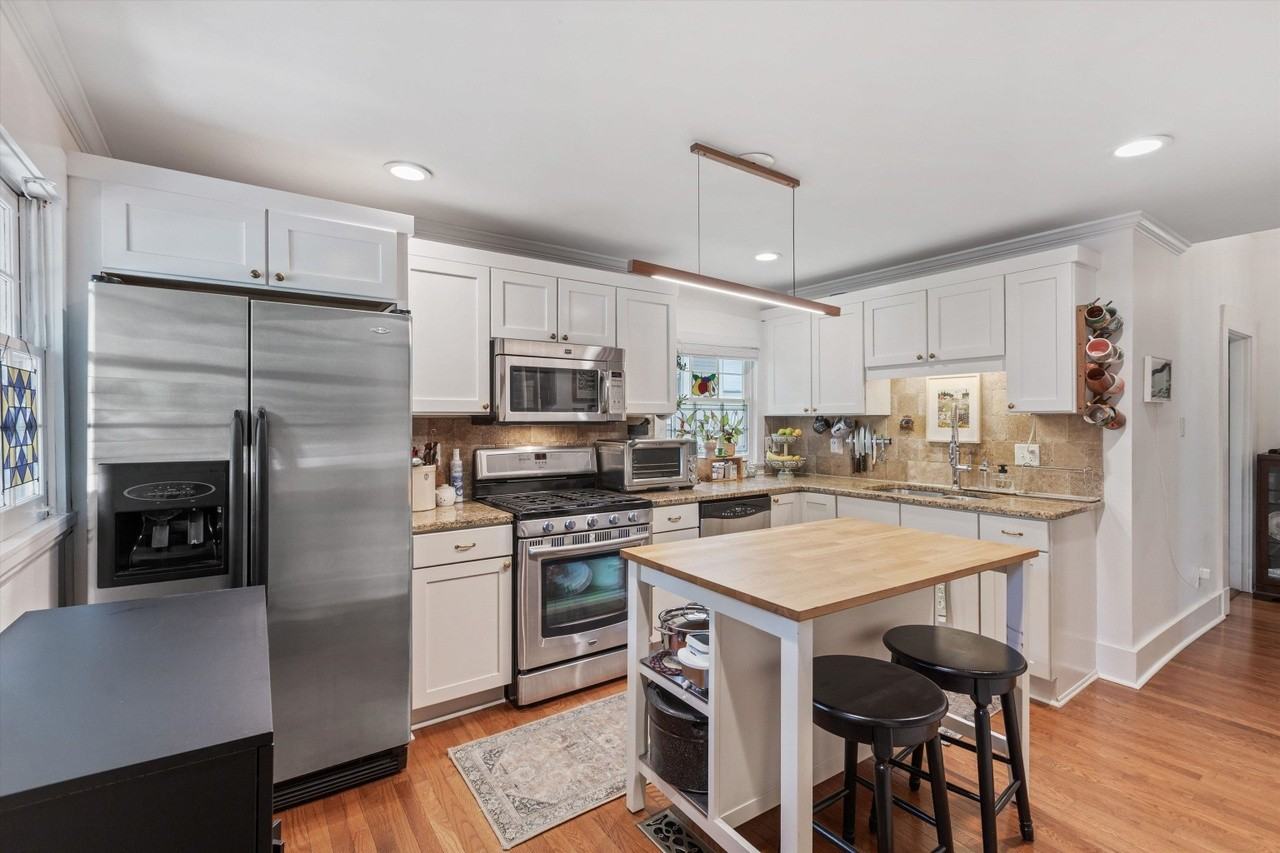 1318 Goodbar Ave - Photo 5 of 21