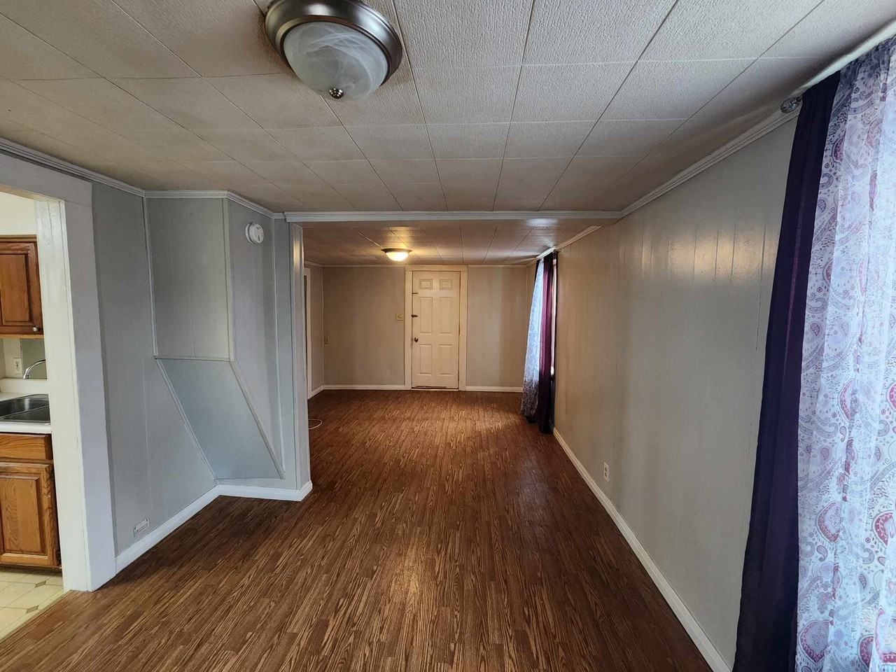 220 Evans Ave - Photo 3 of 8