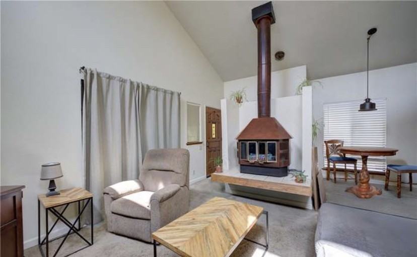 1257 Iris St #3 - Photo 6 of 13