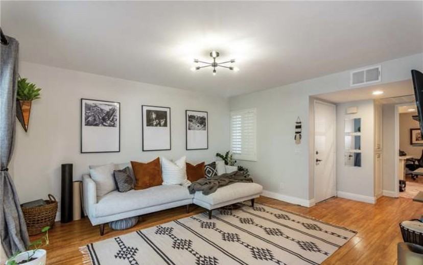 6000 Bixby Village Dr #9 - Photo 2 of 12