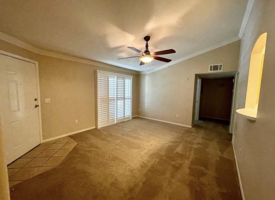 6850 Sharlands Ave - Photo 3 of 18