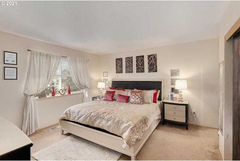 7406 Se Henderson St #C - Photo 7 of 11