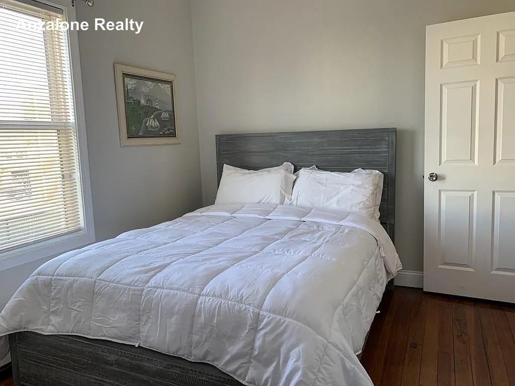 104 Bow St #1L - Photo 6 of 13