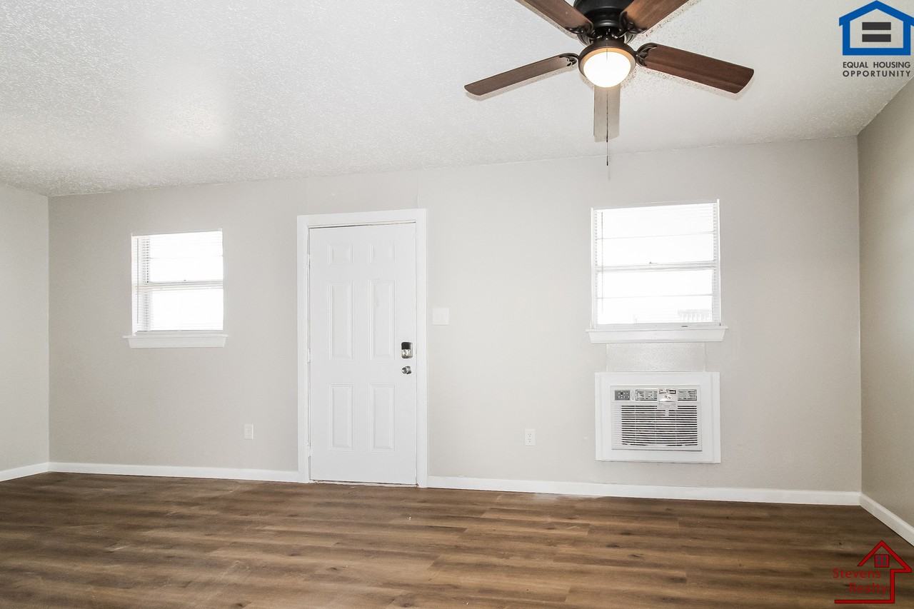 Highpoint Estate Apartments - Photo 5 of 37