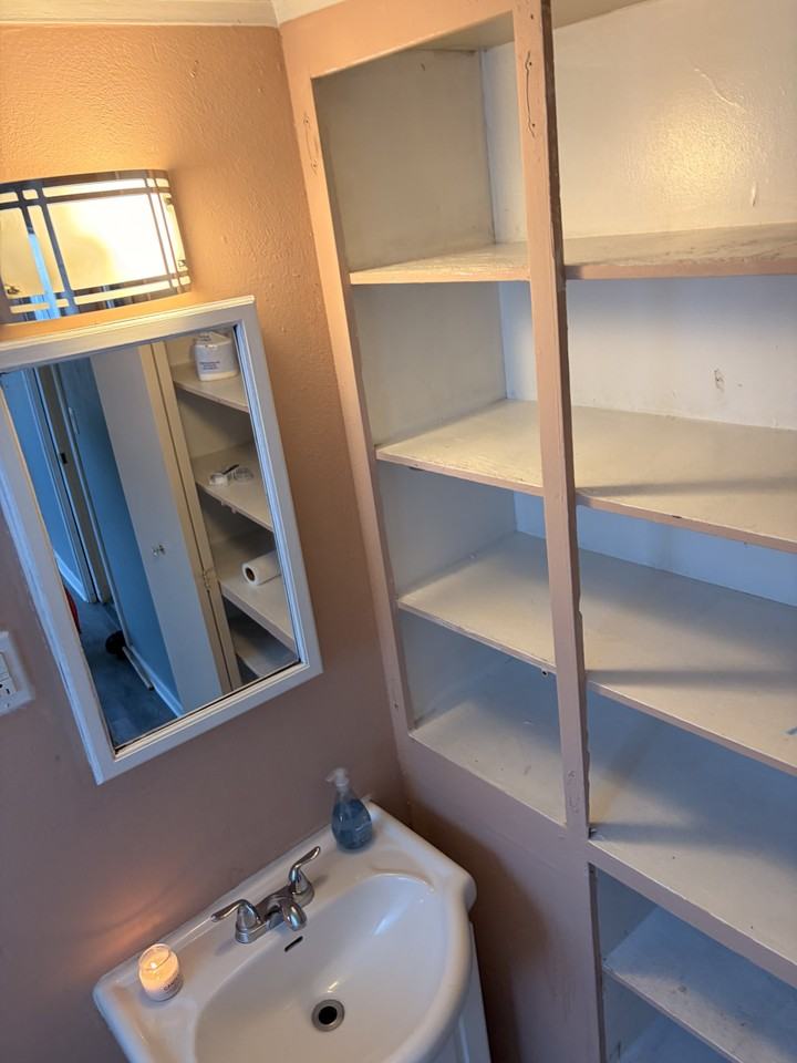 3815 1/2 N California St #NA - Photo 7 of 10