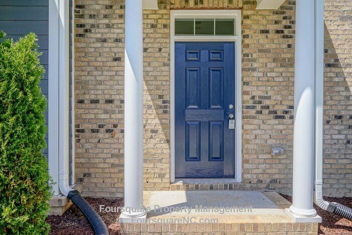 6405 Giddings St - Photo 4 of 43