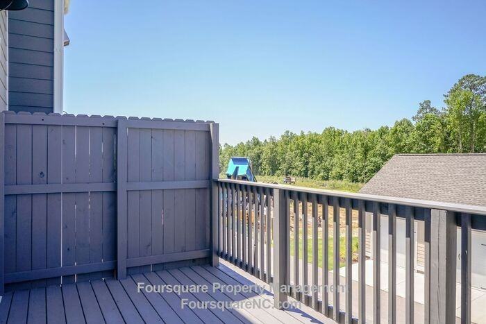 6405 Giddings St - Photo 7 of 43