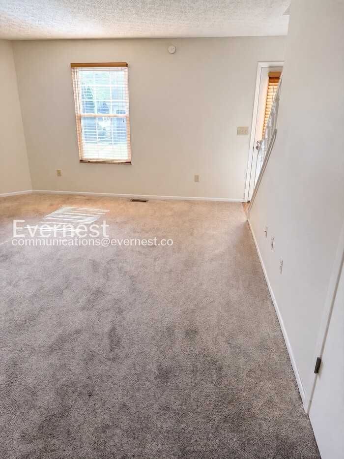 1268 Michigan Ave - Photo 7 of 45
