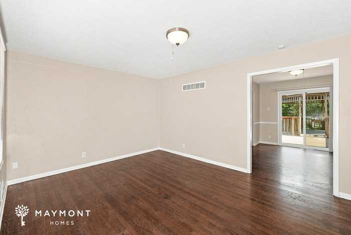 8809 Blue Ridge Blvd - Photo 7 of 16