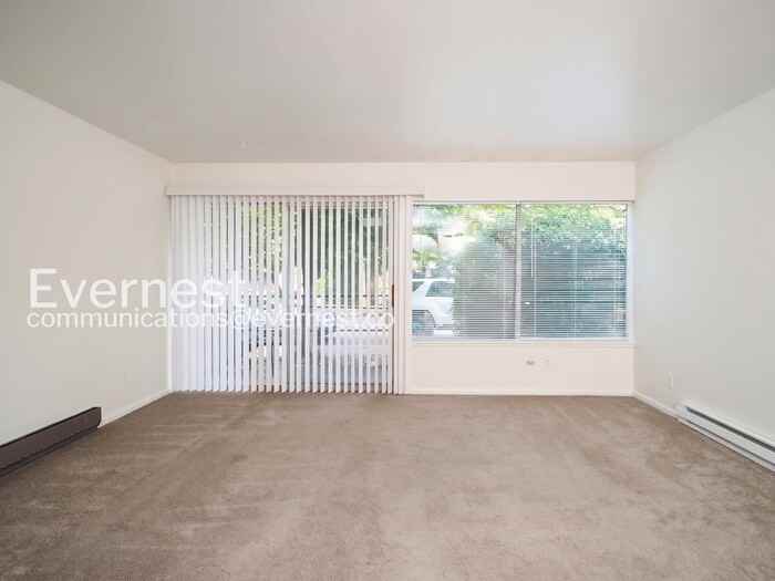 10106 Ne 185th St #103 - Photo 6 of 21