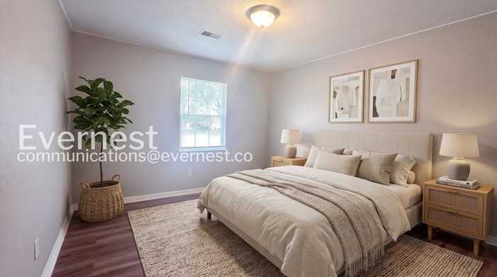 1216 Woodland Ave Sw - Photo 3 of 20