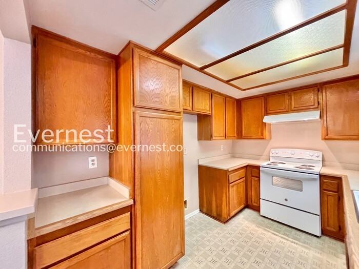 30440 Milky Way Dr - Photo 5 of 23