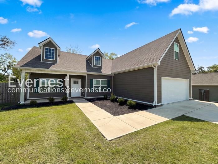1402 Pipeline Ave - Photo 2 of 27