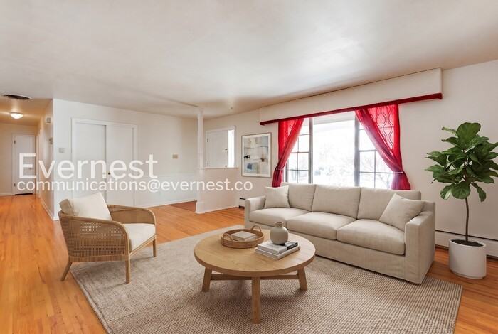 2701 S Fillmore St - Photo 4 of 27