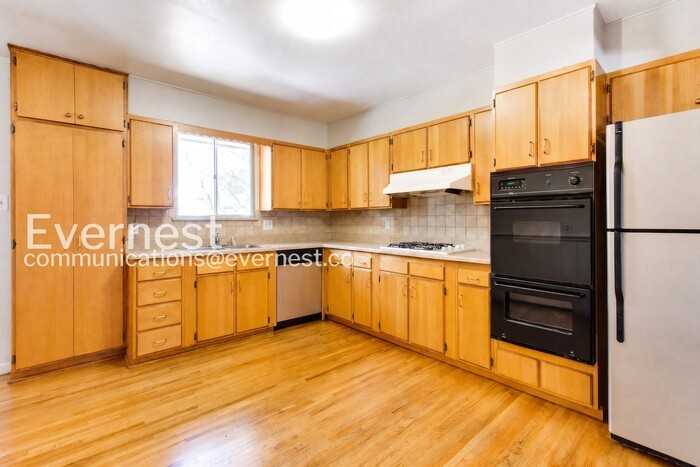 2701 S Fillmore St - Photo 6 of 27