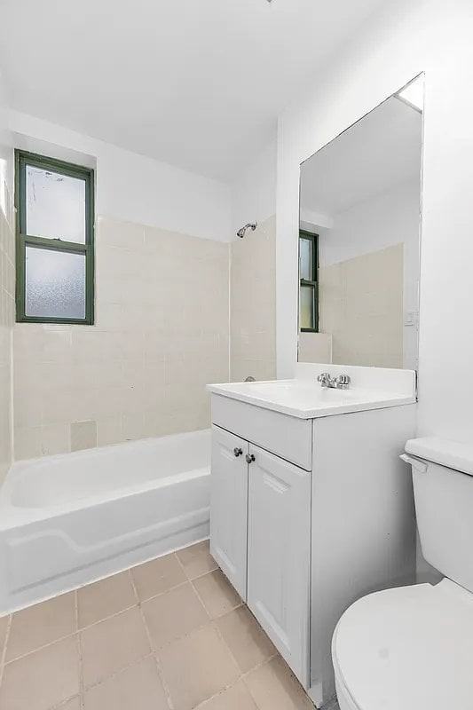 240 W 64th St #2G - Photo 2 of 6