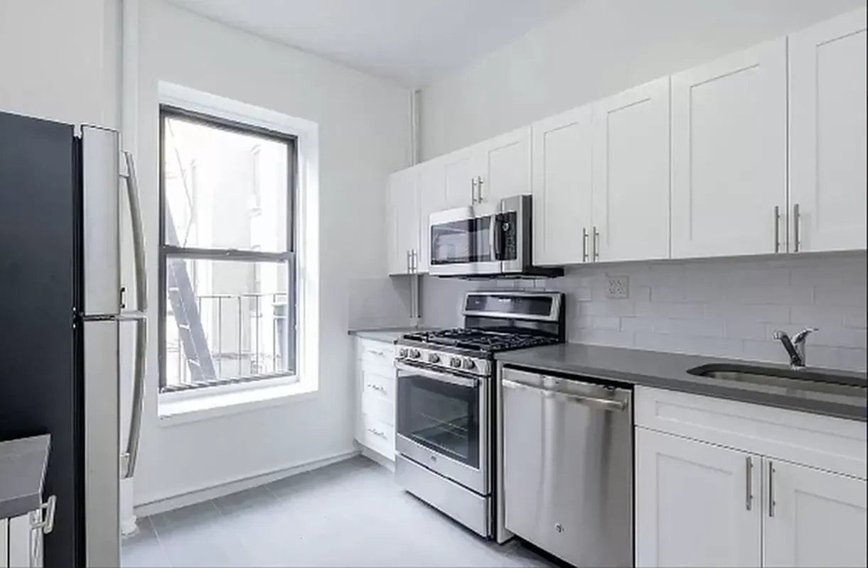 6 W 107th St #3E - Photo 5 of 6