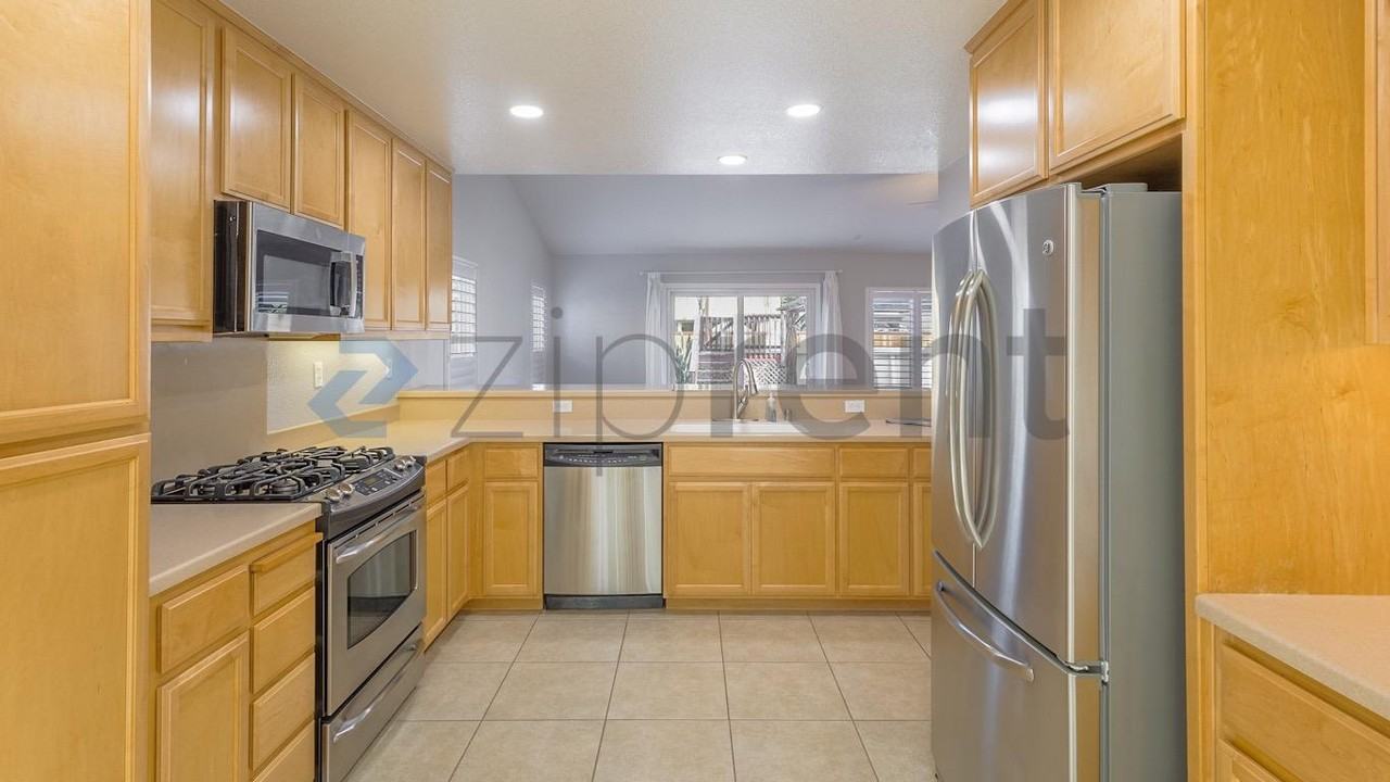 1465 Valley Glen Dr - Photo 7 of 38