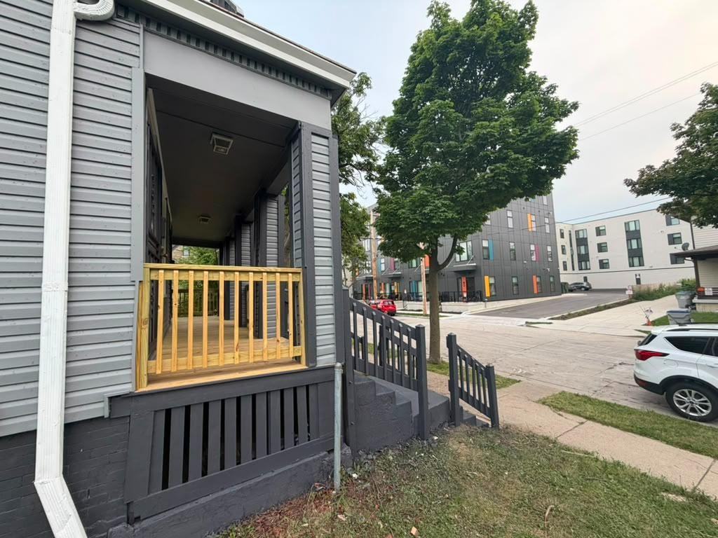2322-2324 N 6th St. - Photo 3 of 7