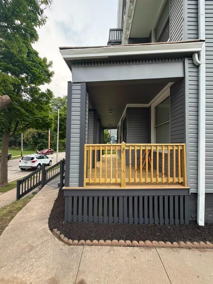 2322-2324 N 6th St. - Photo 4 of 7