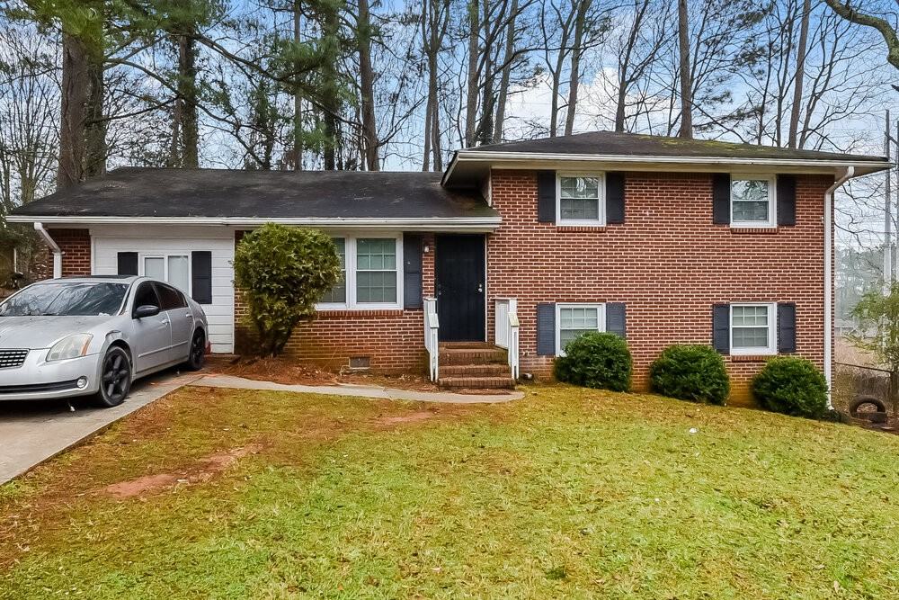 989 Juniper Cir