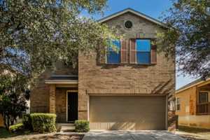 featured image of 10319 Royal Est