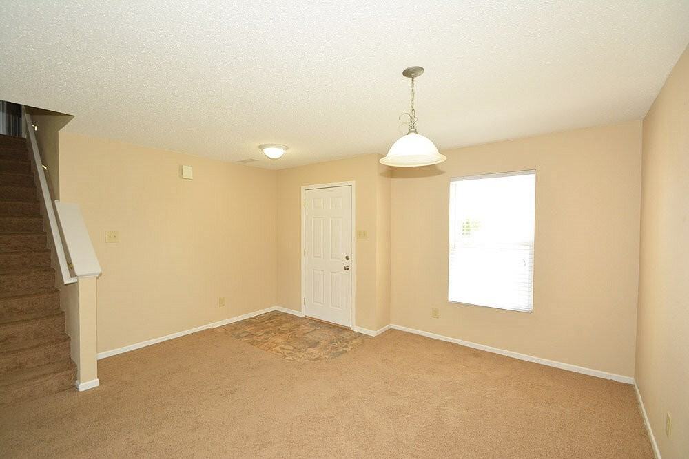 5660 Grassy Bank Dr - Photo 3 of 26