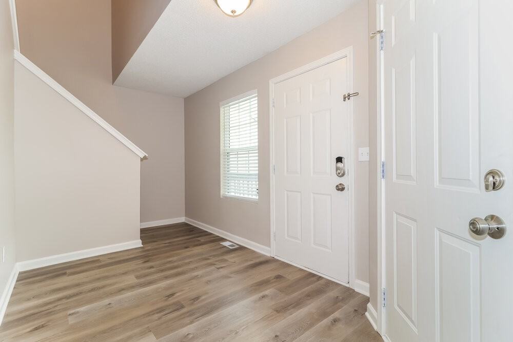 81 Middlebrook Dr - Photo 4 of 17