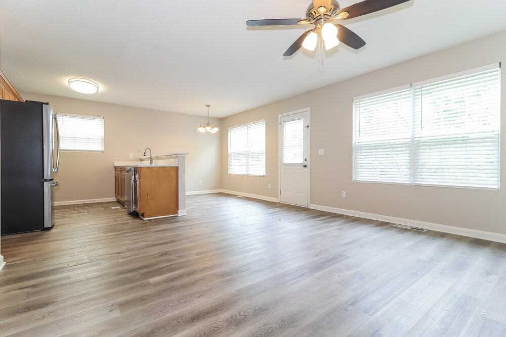 81 Middlebrook Dr - Photo 6 of 17