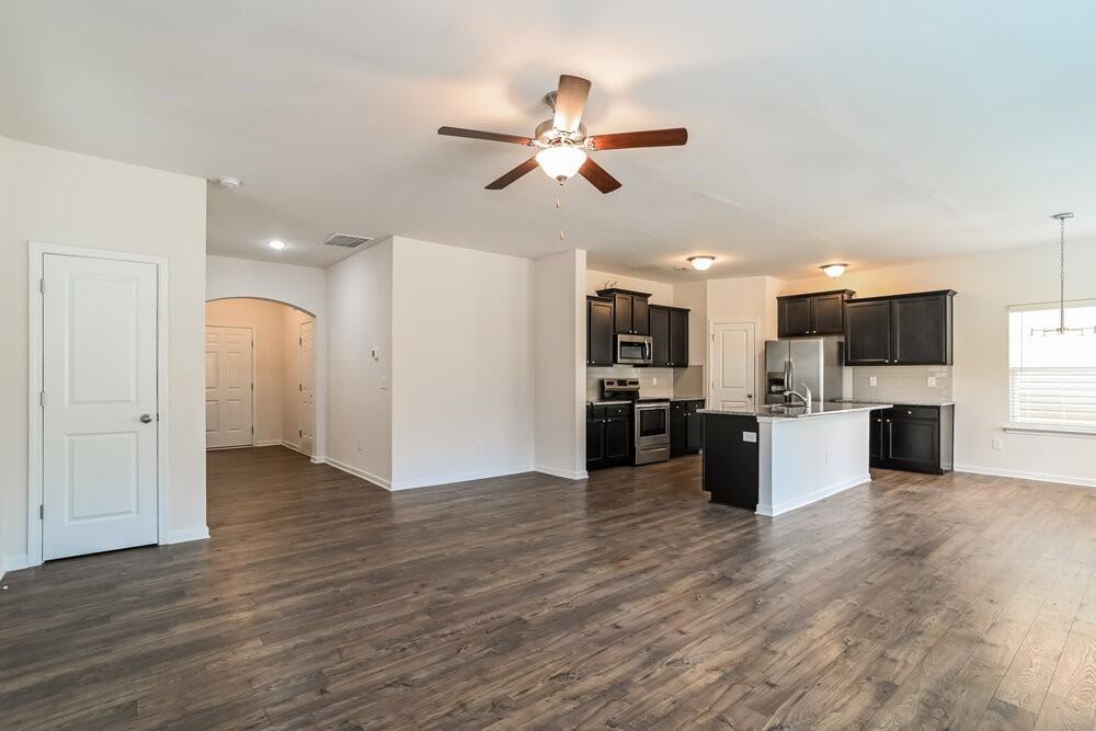 4338 Drifter Dr - Photo 6 of 17