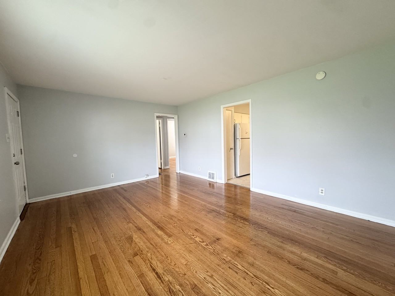 4513 Virginia Avenue - Photo 3 of 12