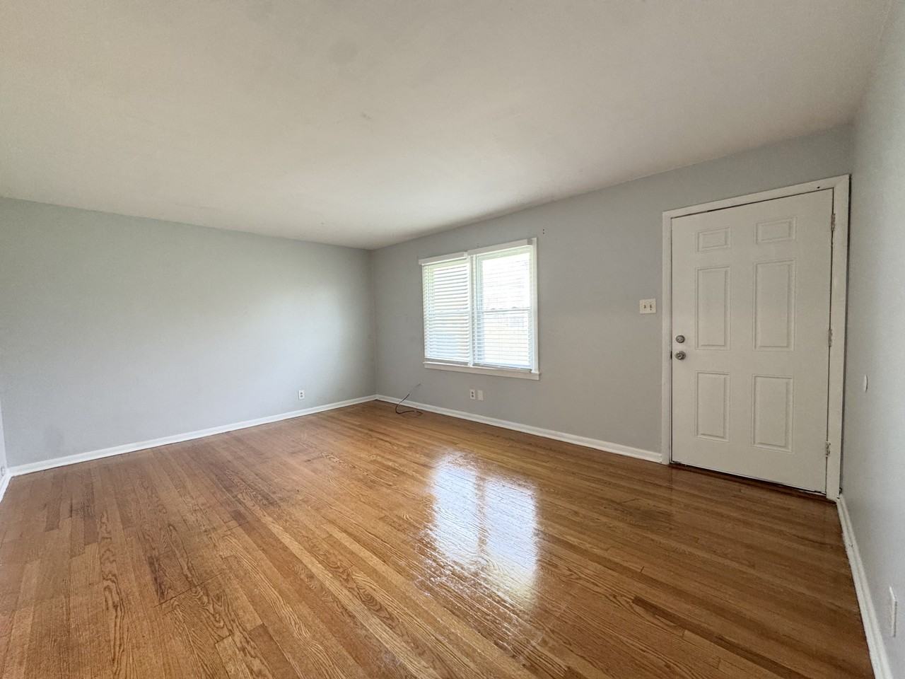 4513 Virginia Avenue - Photo 2 of 12