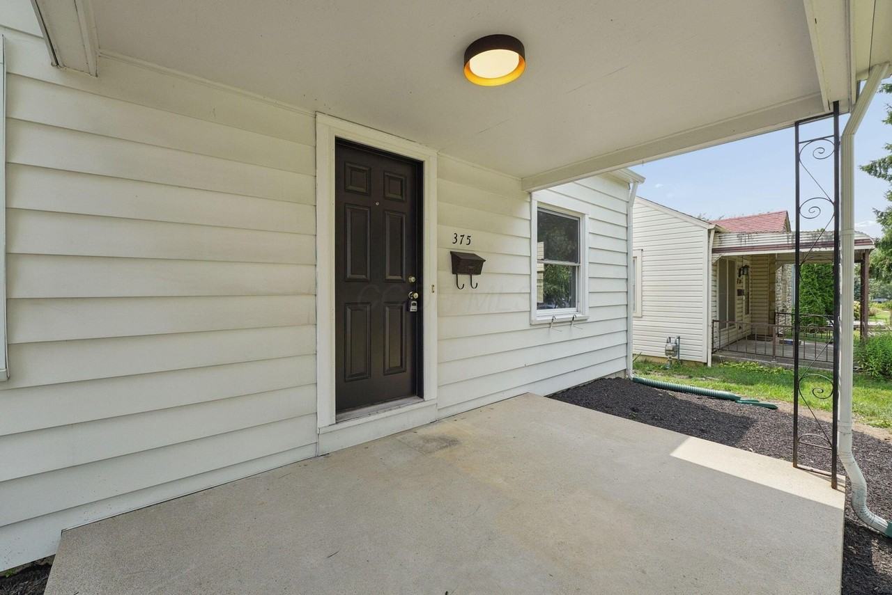 375 E Royal Forest Blvd - Photo 3 of 25