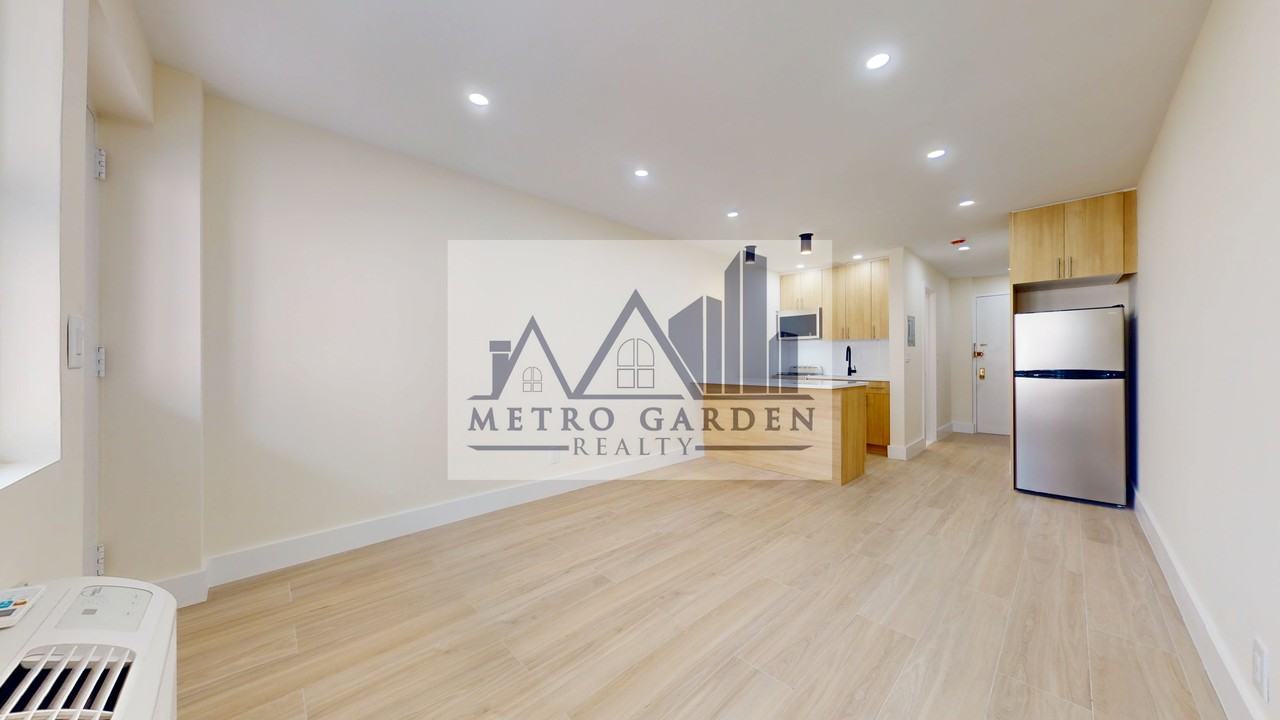 63-52 Saunders Street #2B - Photo 2 of 18