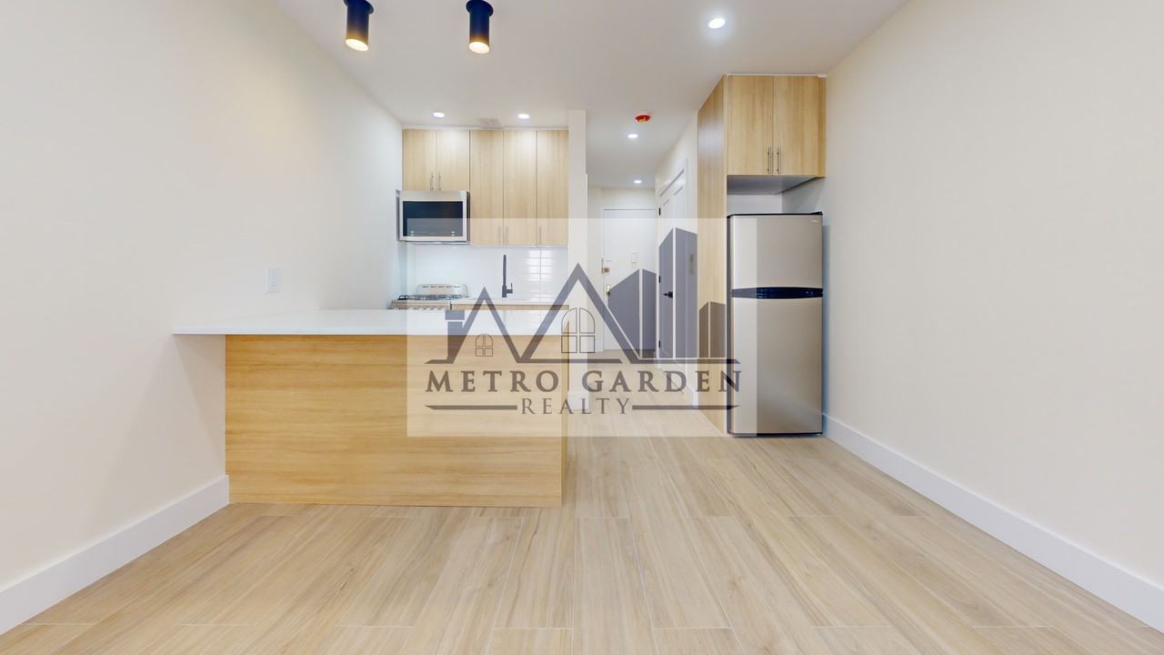 63-52 Saunders Street #2B - Photo 6 of 18