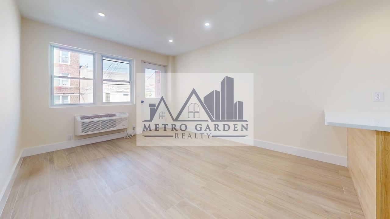 63-52 Saunders Street #2B - Photo 4 of 18