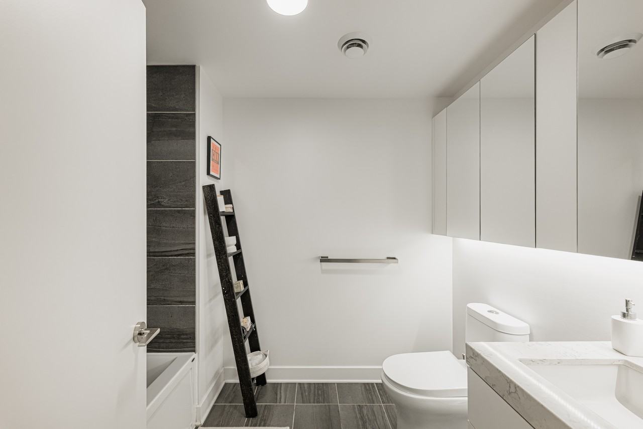 101 Rue Peel - Photo 7 of 29