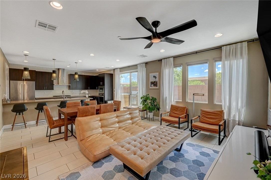 11375 Gravitation Dr - Photo 5 of 50
