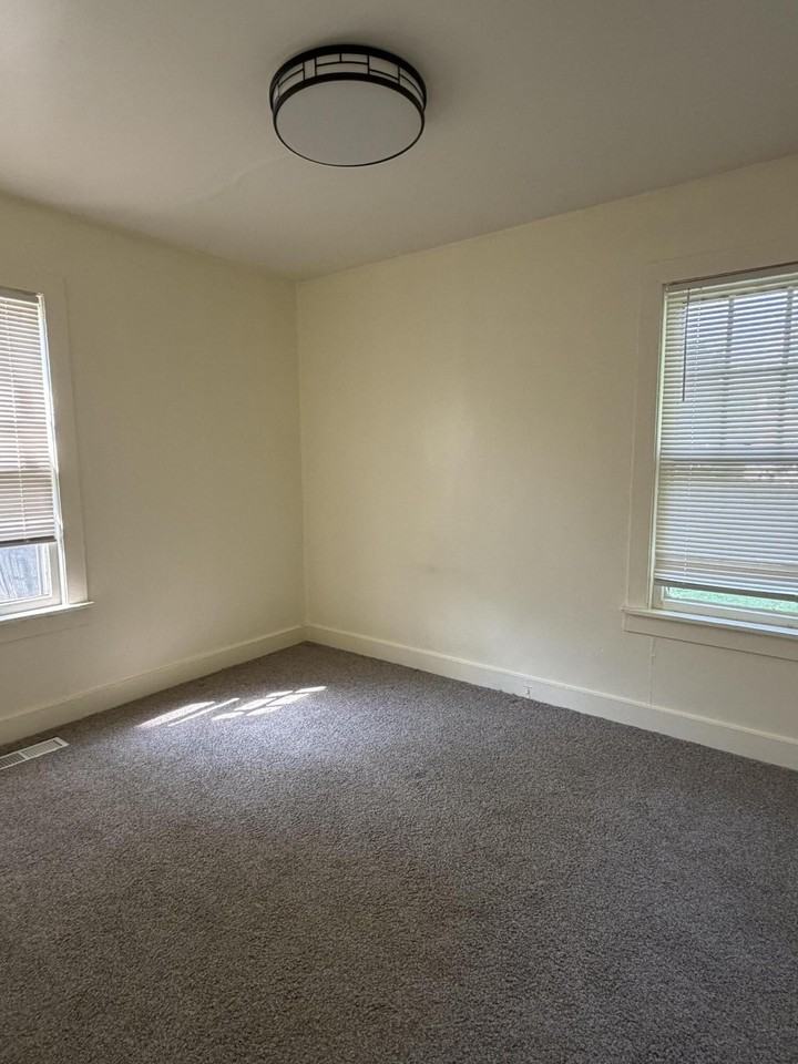 3166 Platt Rd - Photo 7 of 19