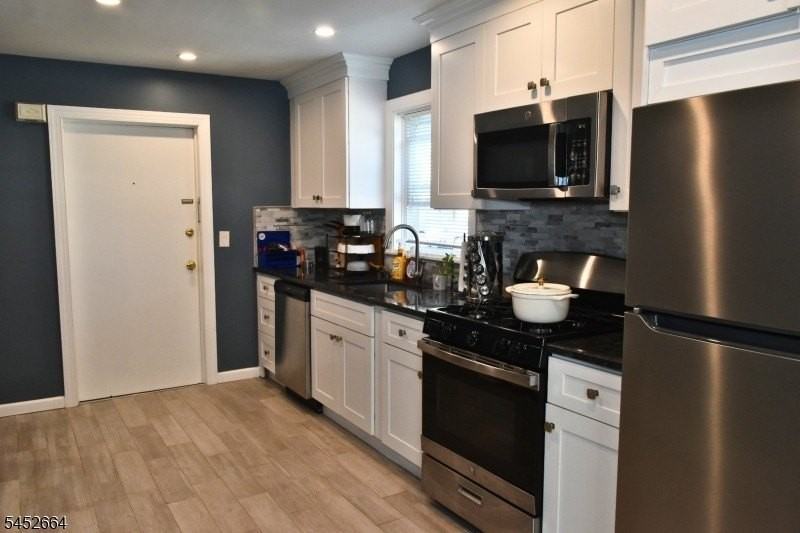 139 Ray St #1 - Photo 4 of 35