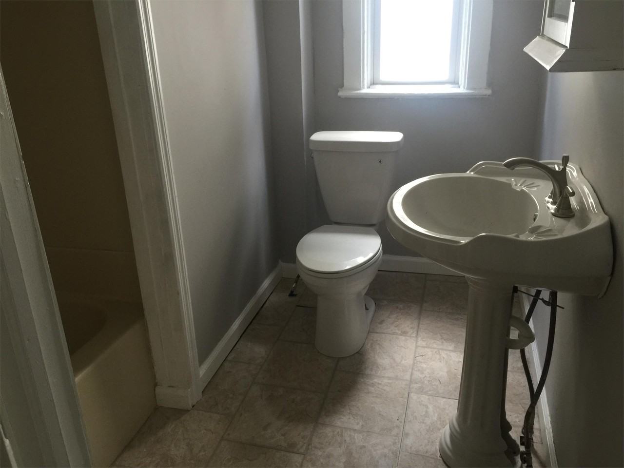 20 W Sunnyside St Fl 1 #1 - Photo 4 of 10